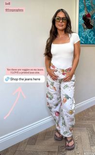 Louise Thompson feet photo thumbnail
