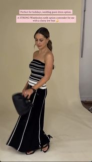 Louise Thompson feet photo 5