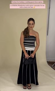 Louise Thompson feet photo 3