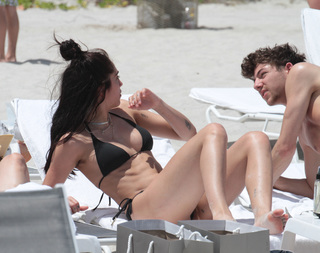 Lourdes Leon feet photo thumbnail