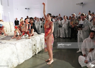 Lourdes Leon feet photo thumbnail