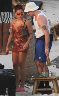 Lourdes Leon feet photo thumbnail