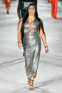 Lourdes Leon feet photo thumbnail