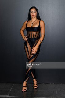 Lourdes Leon feet photo thumbnail