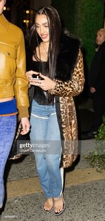Lourdes Leon feet photo thumbnail