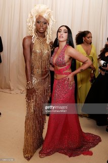 Lourdes Leon feet photo thumbnail