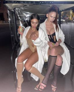 Lourdes Leon feet photo thumbnail