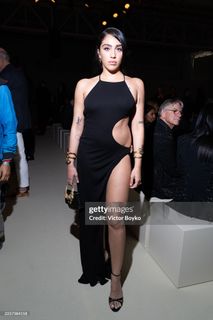 Lourdes Leon feet photo thumbnail