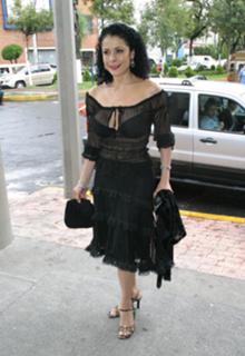 Lourdes Munguía feet photo 20