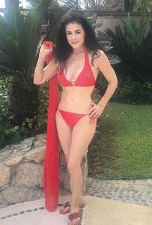 Lourdes Munguía feet photo 9
