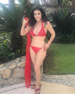 Lourdes Munguía feet photo 16