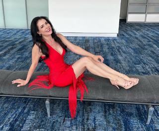Lourdes Munguía feet photo 8