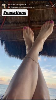Lourdes Munguía feet photo 1
