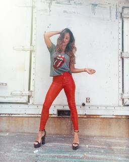 Lourdes Sánchez feet photo 10