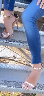 Lourdes Sánchez feet photo 19