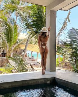 Lourdes Sánchez feet photo 10