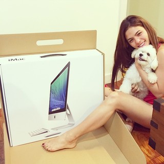 Lovi Poe feet photo 9