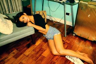 Lovi Poe feet photo 2