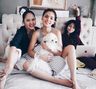 Lovi Poe feet photo 12