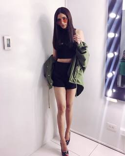 Lovi Poe feet photo 18