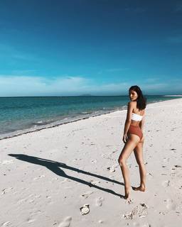 Lovi Poe feet photo 15