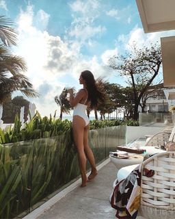 Lovi Poe feet photo 15