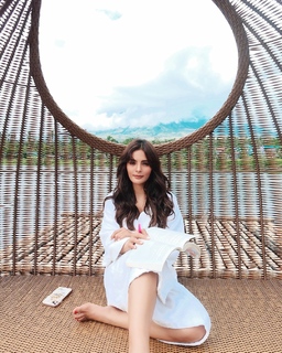 Lovi Poe feet photo 9