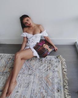 Lovi Poe feet photo 9