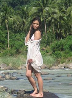 Lovi Poe feet photo 4