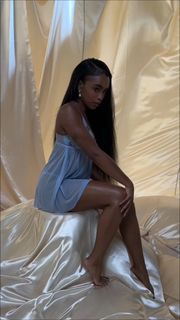 Lovie Simone feet photo 3