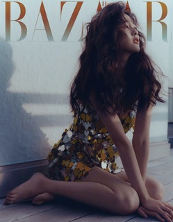 Lu Bai feet photo 8