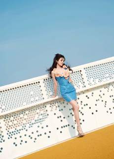 Lu Bai feet photo 6