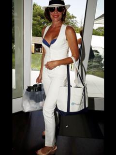 LuAnn de Lesseps feet photo 14