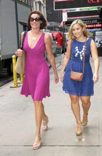 LuAnn de Lesseps feet photo 9
