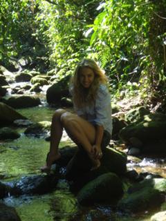 Lua Blanco feet photo 2