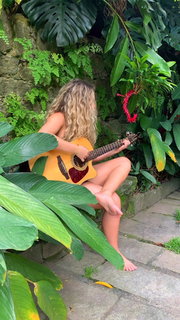 Lua Blanco feet photo 7