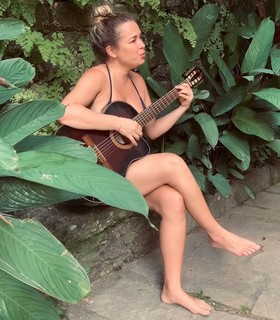Lua Blanco feet photo 9