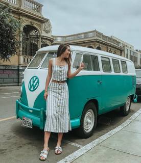 Luana Barrón feet photo thumbnail