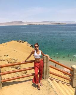 Luana Barrón feet photo thumbnail