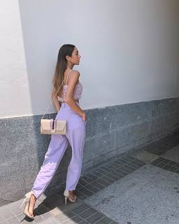 Luana Barrón feet photo thumbnail