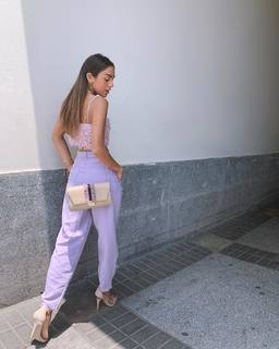 Luana Barrón feet photo thumbnail