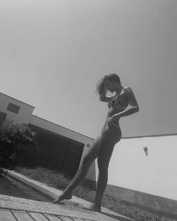 Luana Barrón feet photo thumbnail