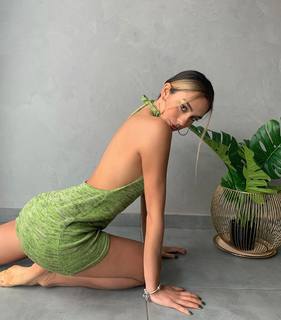 Luana Barrón feet photo thumbnail