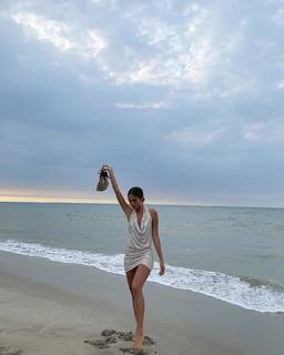 Luana Barrón feet photo thumbnail