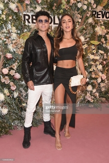 Luana Barrón feet photo thumbnail