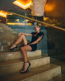 Luana Barrón feet photo thumbnail