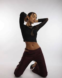 Luana Barrón feet photo thumbnail