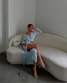 Luana Barrón feet photo thumbnail