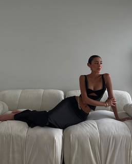 Luana Barrón feet photo thumbnail