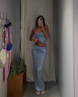 Luana Barrón feet photo thumbnail